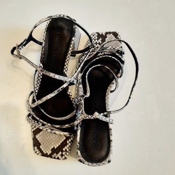 Sigerson Morrison leather snake print square toe block heel sandals - Picture 3 of 10